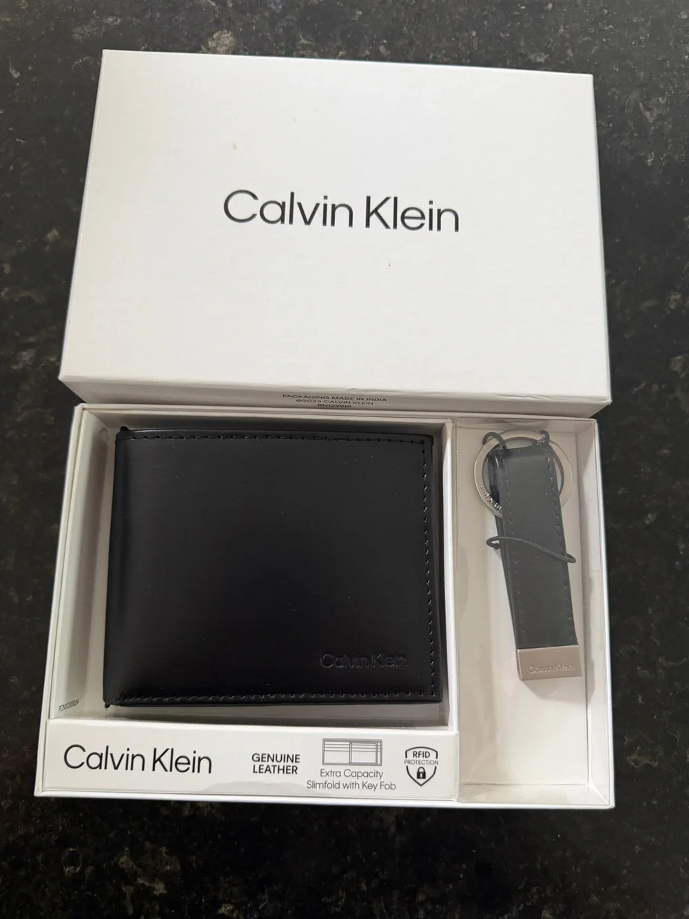 🪪🔑BNIB Men’s Calvin Klein RFID Black Leather Slim-fold Wallet and Keychain Fob🪪🔑